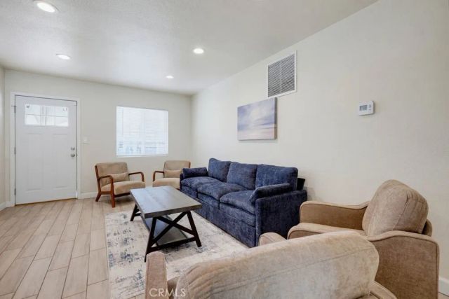 1403 E Florida, Anaheim, CA 92805