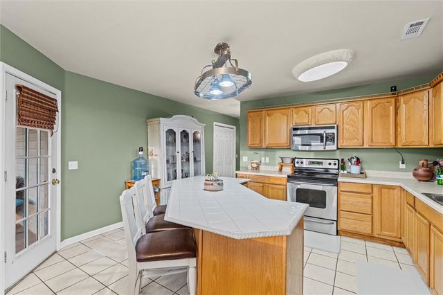 288 Eastport Lane, Springdale, AR 72764