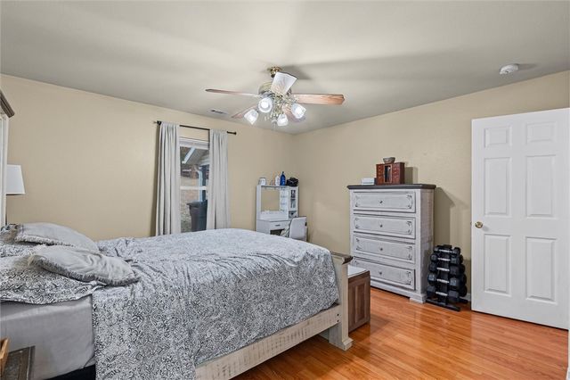 288 Eastport Lane, Springdale, AR 72764