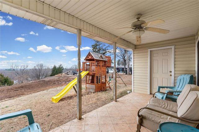 288 Eastport Lane, Springdale, AR 72764