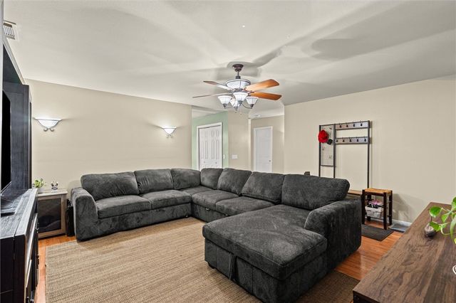 288 Eastport Lane, Springdale, AR 72764