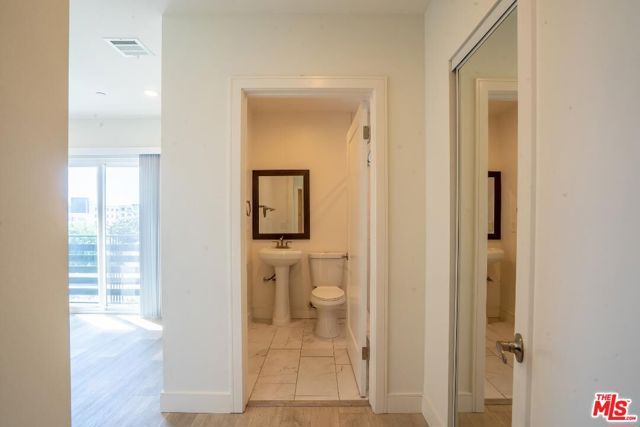 608 N Gramercy Place, Los Angeles, CA 90004