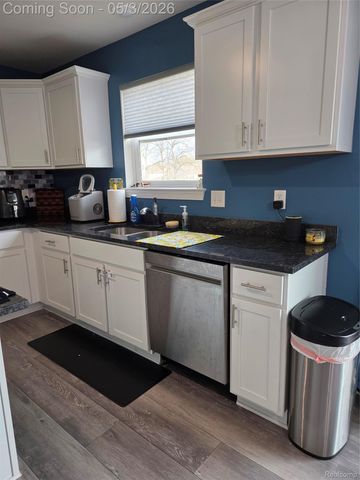 683 Goldfinch Lane, Milan, MI 48160