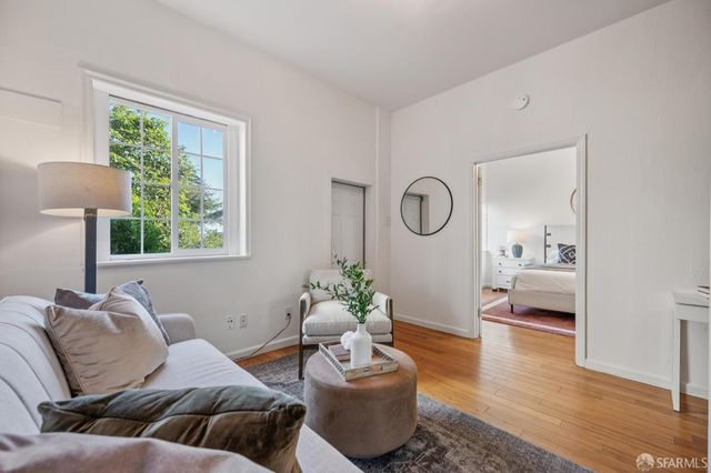 324 Gennessee Street, San Francisco, CA 94112