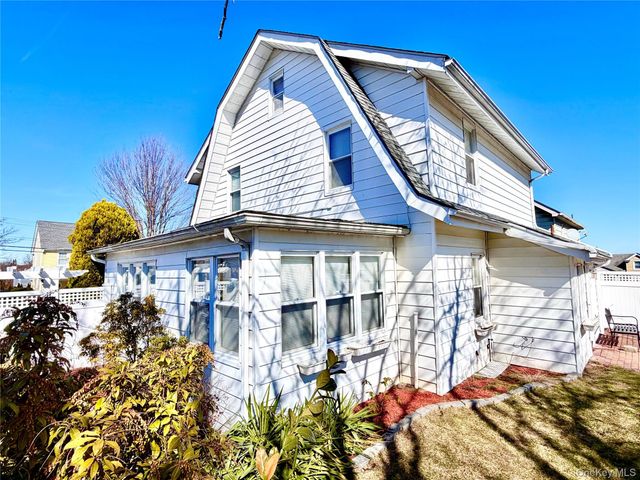 12 Irenhyl Avenue, Port Chester, NY 10573