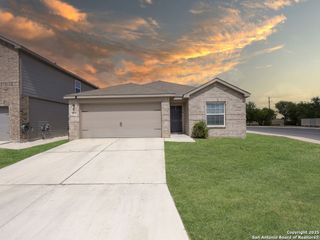 4103 Hidden Hollow Isle, Von Ormy, TX 78073