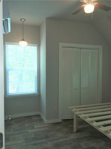 1690 W Neptune Street, Fayetteville, AR 72701