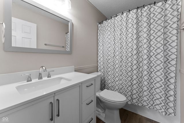 5839 Prairie Meadow Drive, Indianapolis, IN 46221