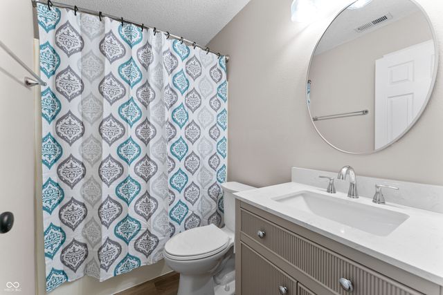 5839 Prairie Meadow Drive, Indianapolis, IN 46221