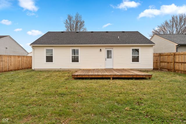 5839 Prairie Meadow Drive, Indianapolis, IN 46221