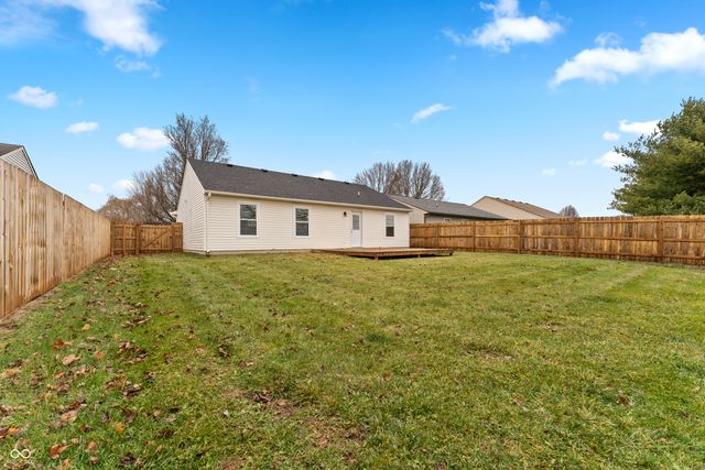 5839 Prairie Meadow Drive, Indianapolis, IN 46221