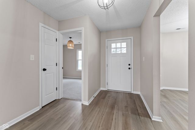 5839 Prairie Meadow Drive, Indianapolis, IN 46221