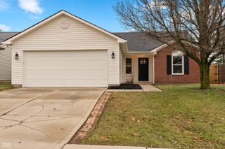 5839 Prairie Meadow Drive, Indianapolis, IN 46221
