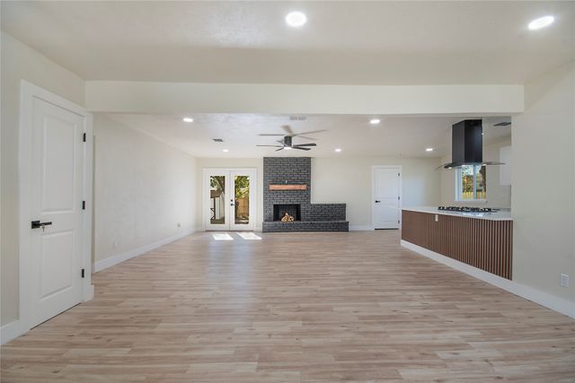 1212 Willow Glen Drive, Dallas, TX 75232