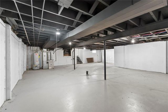 1421 E Stagecoach Drive, Olathe, KS 66062