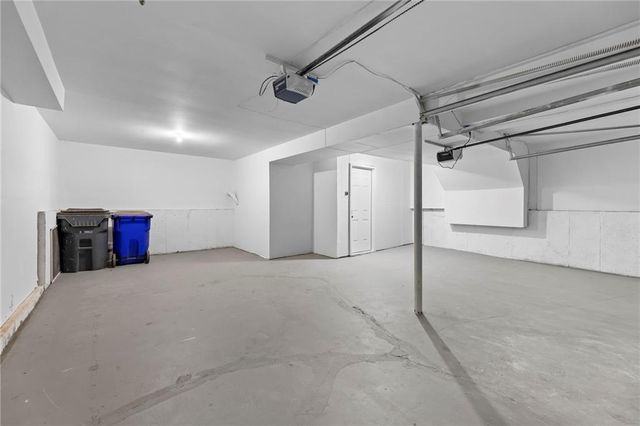 1421 E Stagecoach Drive, Olathe, KS 66062