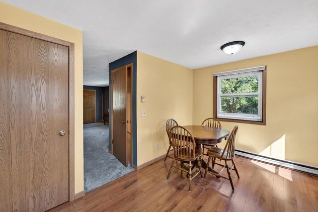 207 N Brookwood Drive, Mount Horeb, WI 53572