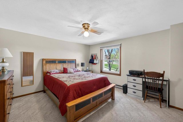 207 N Brookwood Drive, Mount Horeb, WI 53572
