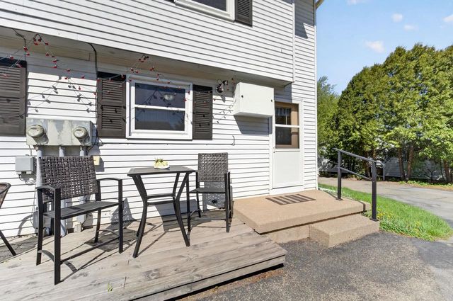 207 N Brookwood Drive, Mount Horeb, WI 53572