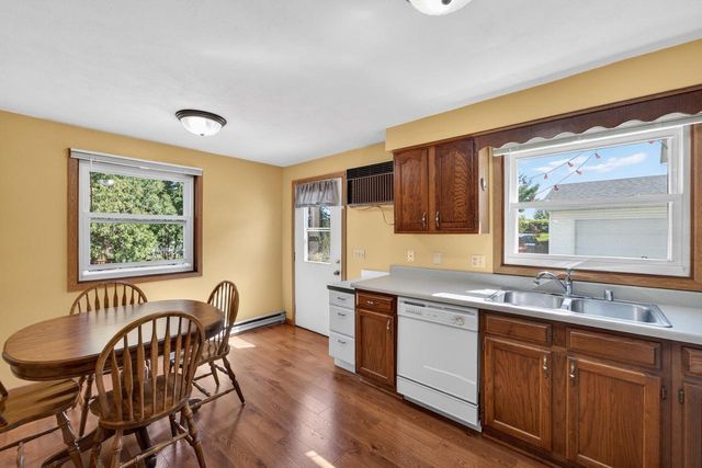 207 N Brookwood Drive, Mount Horeb, WI 53572