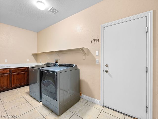 6982 Mirkwood Avenue, Las Vegas, NV 89178
