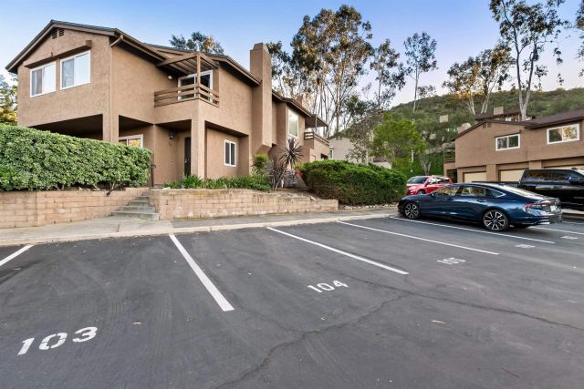 7366 Mission Trails Dr 104, Santee, CA 92071