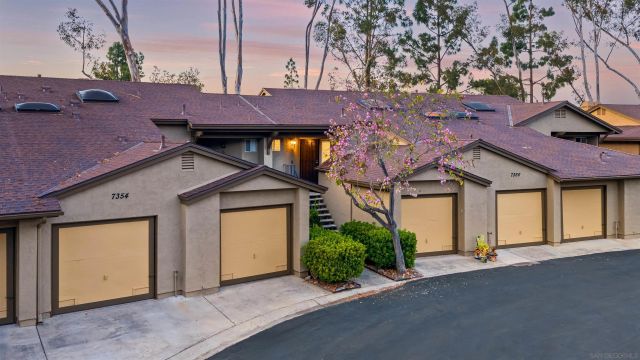 7366 Mission Trails Dr 104, Santee, CA 92071