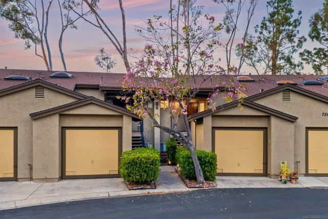 7366 Mission Trails Dr 104, Santee, CA 92071
