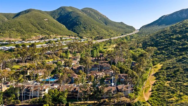 7366 Mission Trails Dr 104, Santee, CA 92071