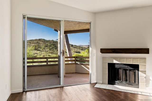 7366 Mission Trails Dr 104, Santee, CA 92071