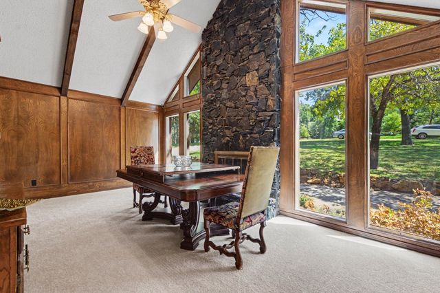 135 Creekside Drive, Double Oak, TX 75077