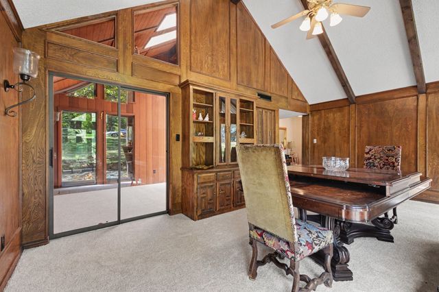 135 Creekside Drive, Double Oak, TX 75077