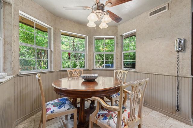 135 Creekside Drive, Double Oak, TX 75077