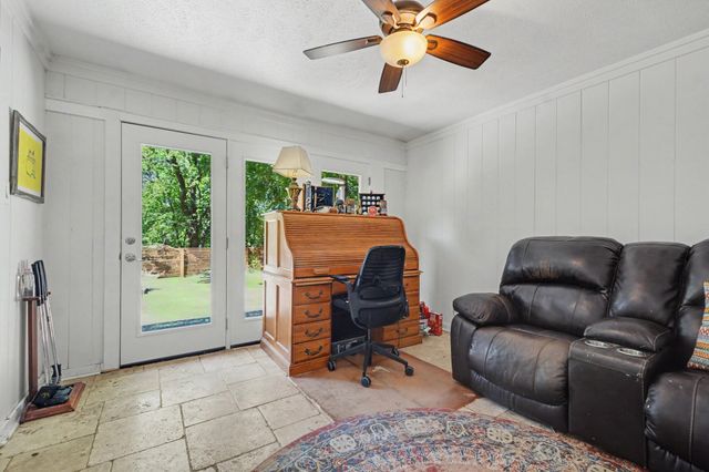 135 Creekside Drive, Double Oak, TX 75077
