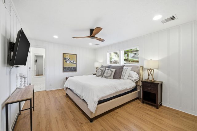 1925 Althea Drive, Houston, TX 77018