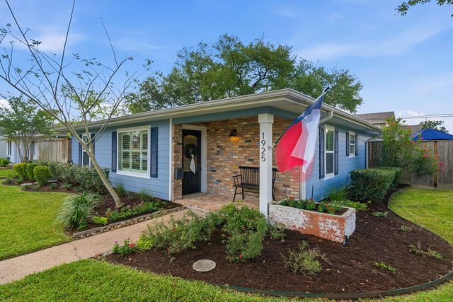 1925 Althea Drive, Houston, TX 77018