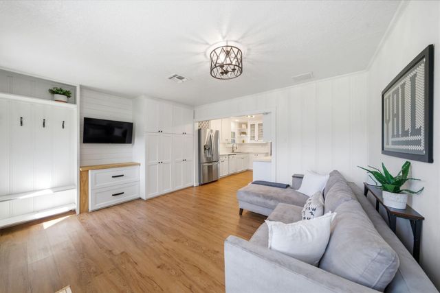 1925 Althea Drive, Houston, TX 77018