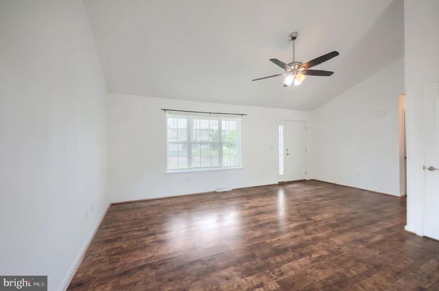 920 FRIAR RUN, Hanover, PA 17331