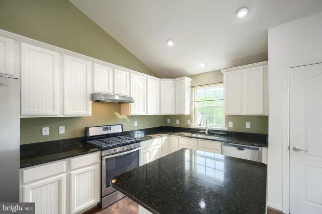 920 FRIAR RUN, Hanover, PA 17331