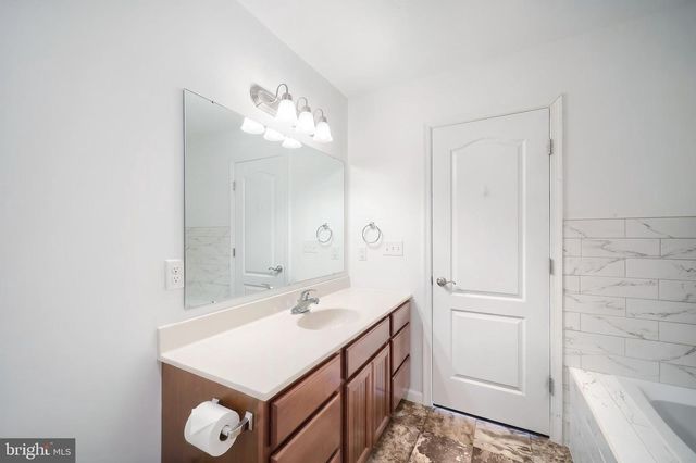 920 FRIAR RUN, Hanover, PA 17331