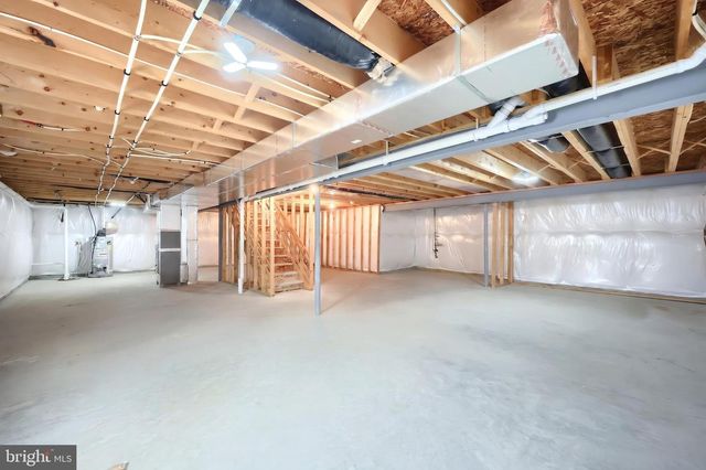 920 FRIAR RUN, Hanover, PA 17331