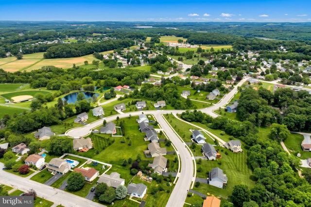 920 FRIAR RUN, Hanover, PA 17331