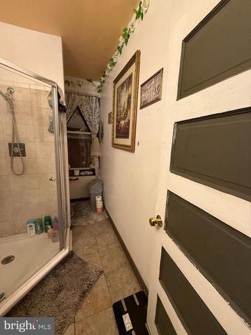 2877 HARRISON AVE, Camden, NJ 08105