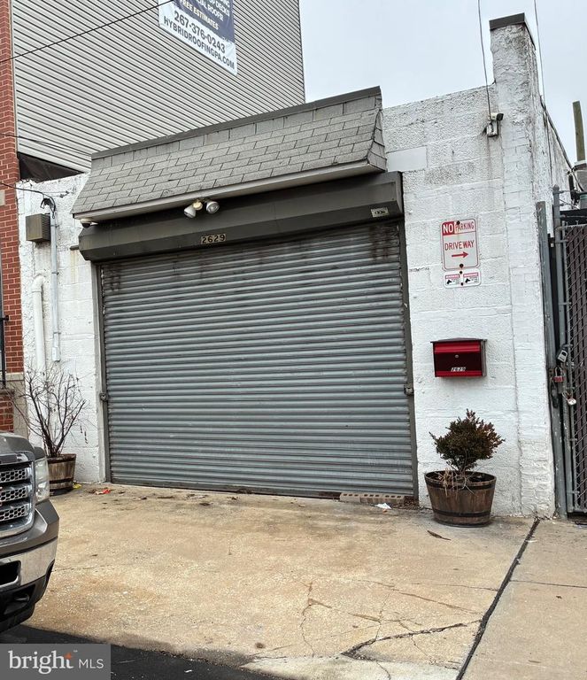 2629 E HAGERT ST, Philadelphia, PA 19125