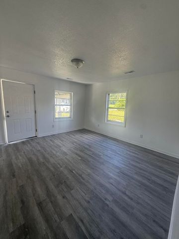 617 Ehrich Avenue, Bridgeport, AL 35740