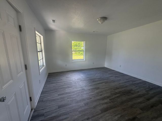 617 Ehrich Avenue, Bridgeport, AL 35740