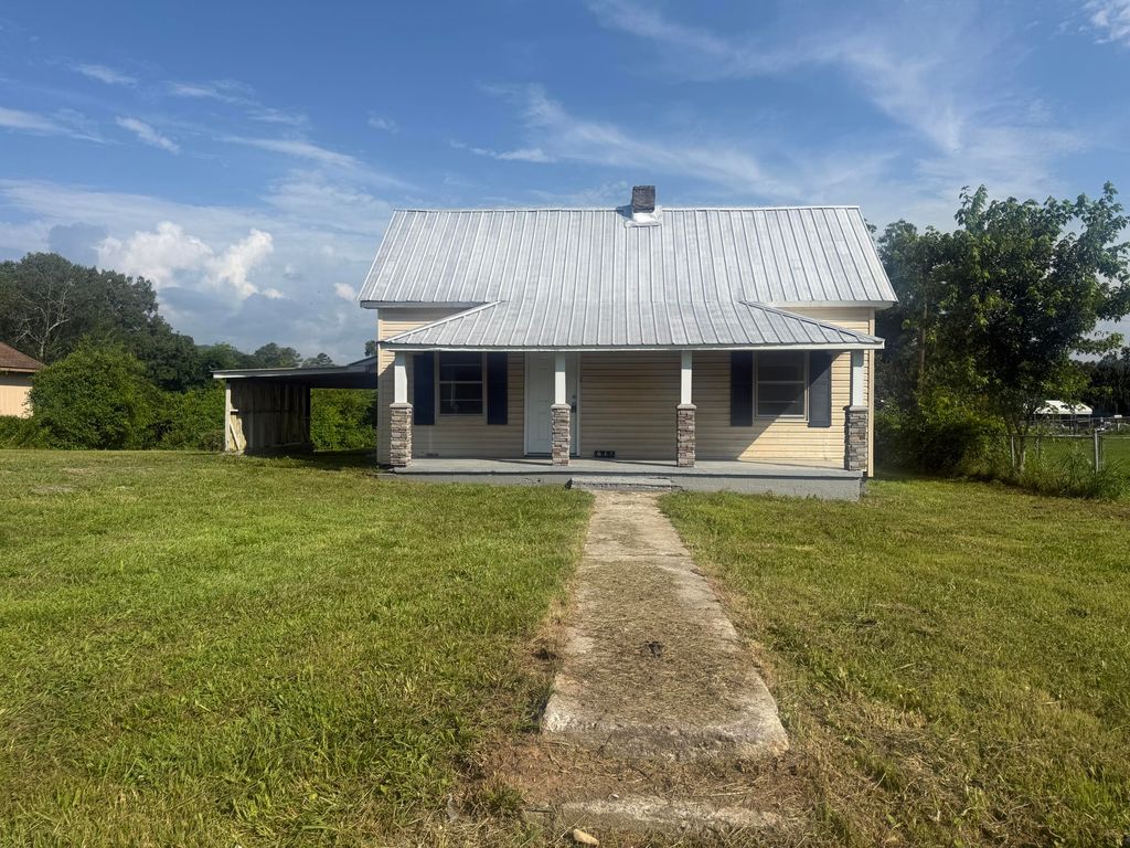 617 Ehrich Avenue, Bridgeport, AL 35740