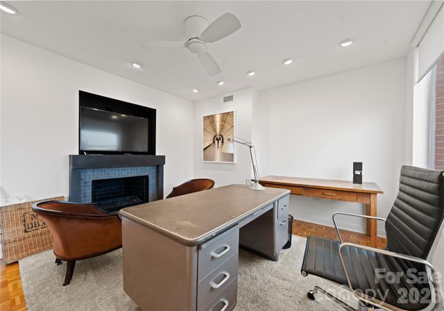 1300 Queens Road, Charlotte, NC 28207