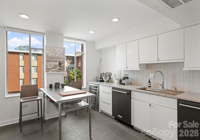 1300 Queens Road, Charlotte, NC 28207