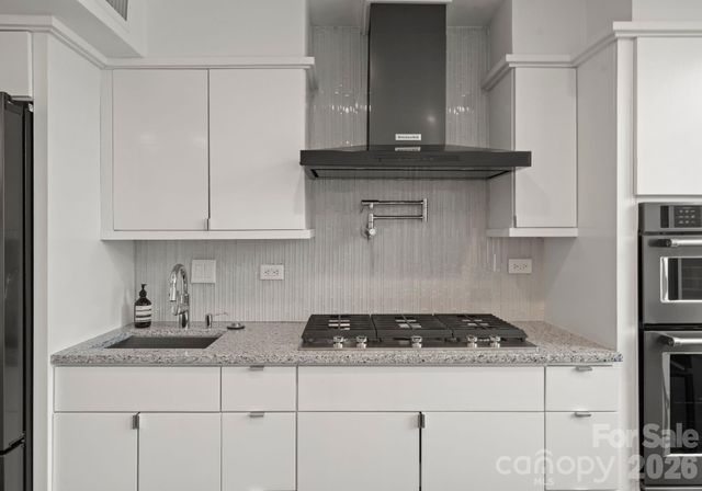 1300 Queens Road, Charlotte, NC 28207